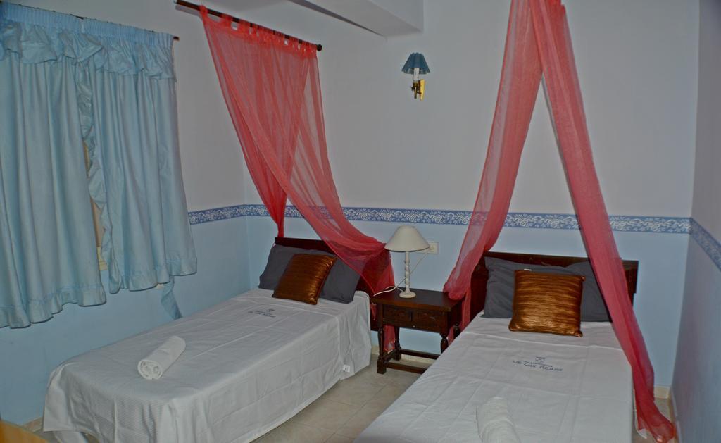 Apartamentos De Las Heras Ibiza Town Ngoại thất bức ảnh